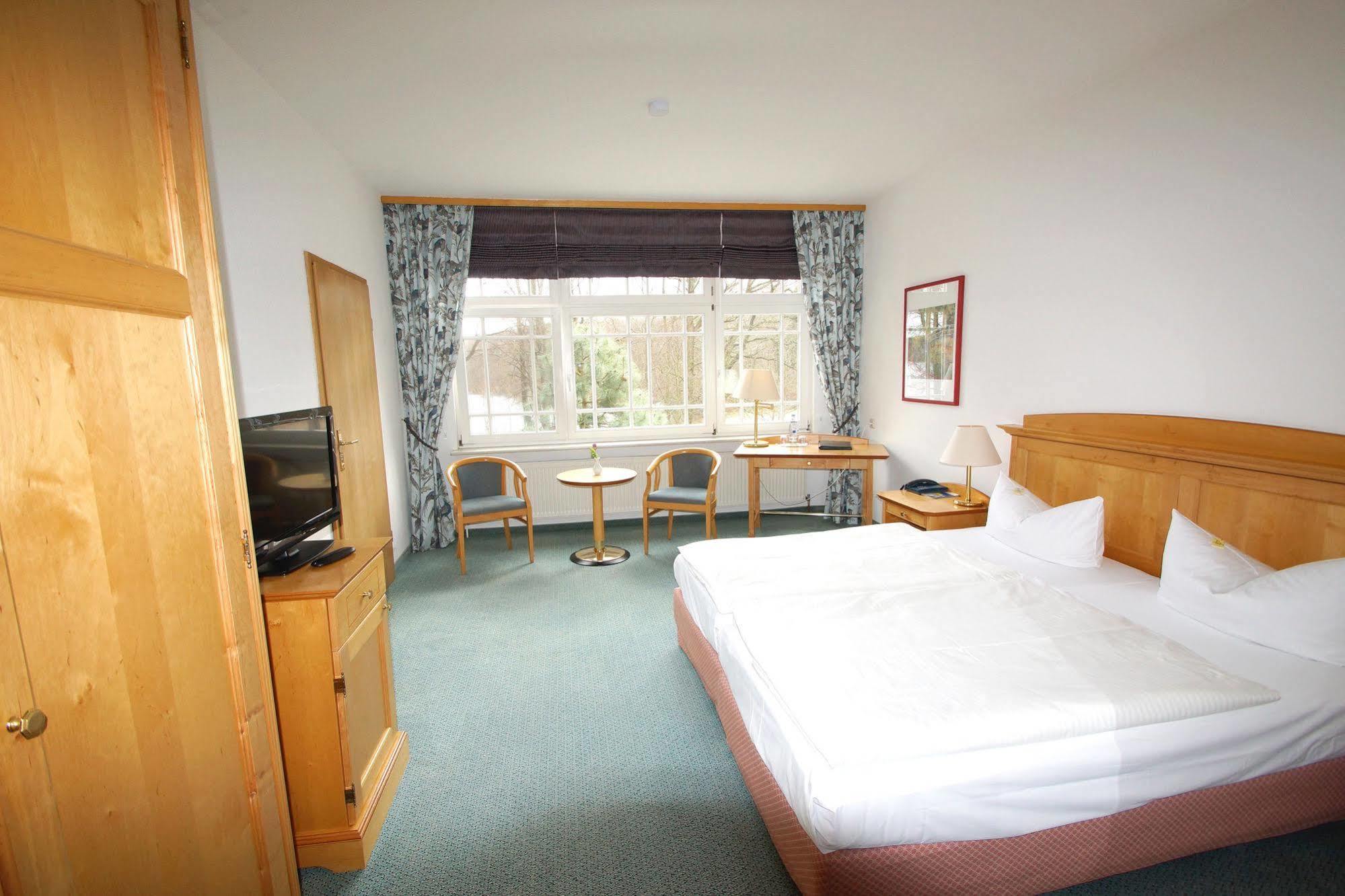 קורסוואנדט Meeressterne Hotel Idyll Am Wolgastsee מראה חיצוני תמונה